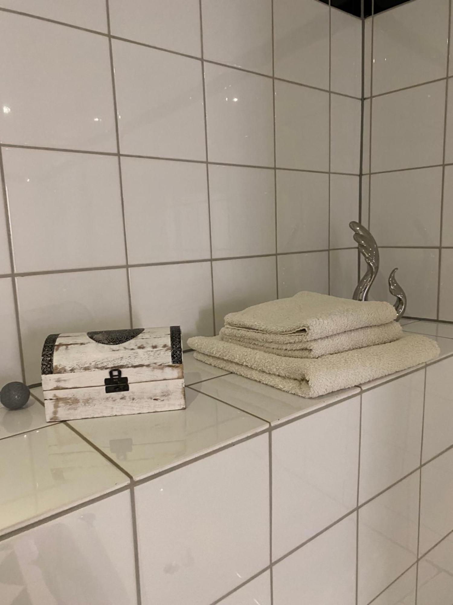 Ferienwohnung Zentral An Der Moselpromenade Целль-ан-дер-Мозель Экстерьер фото